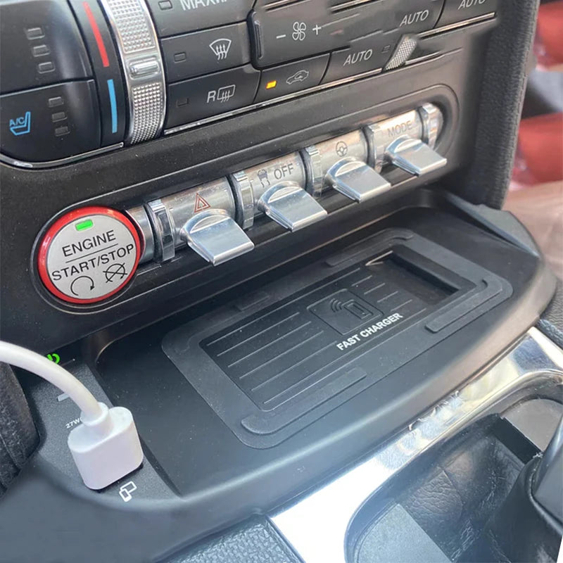For Ford Mustang 2015-2021 15W Car wireless charger fast center console phone charger charging plate panel charging holder